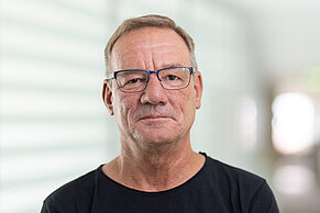 Portraitfoto von Herrn Matthias Förster.