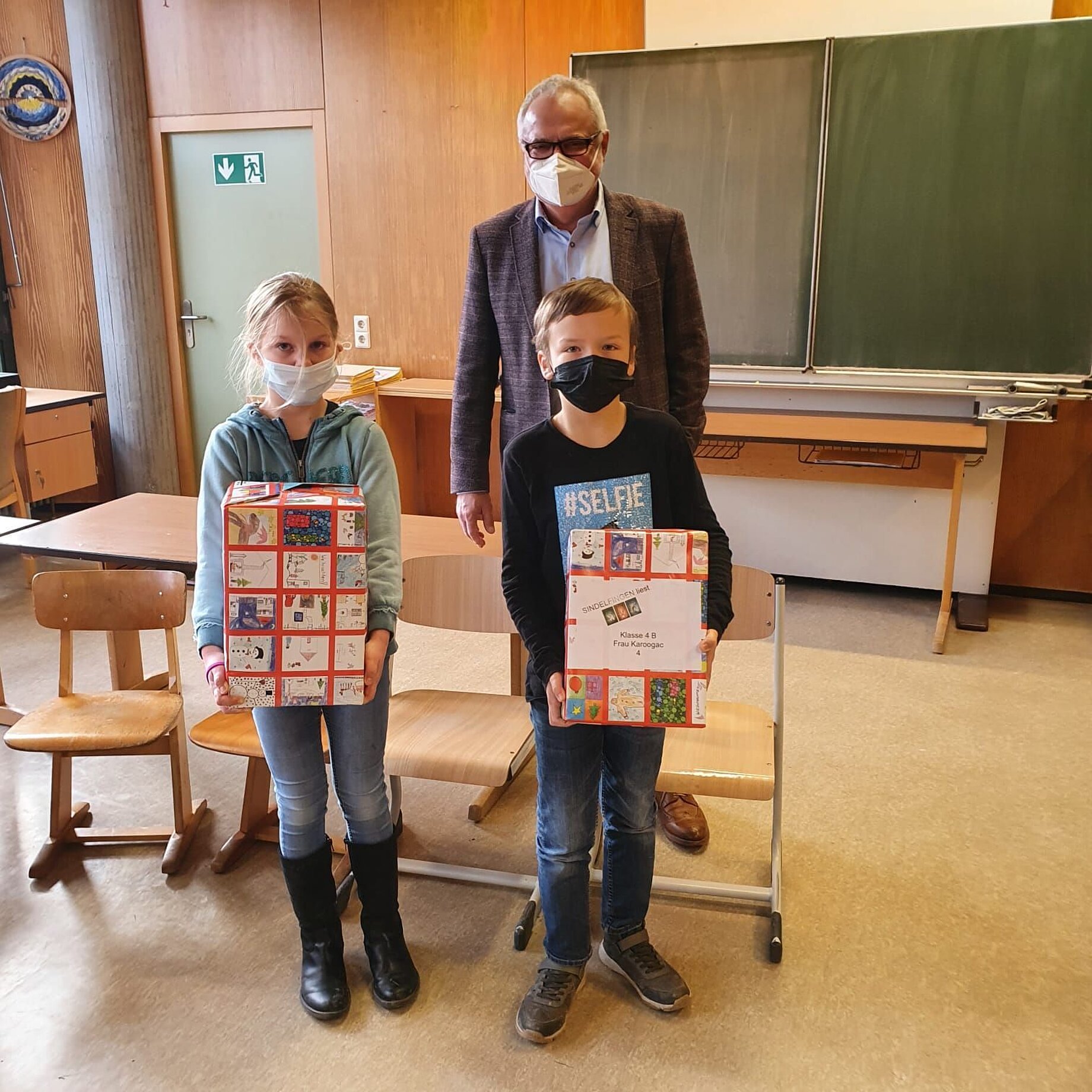 uebergabe-maerchenbuecher-grundschule